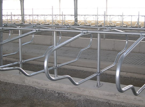 Single Post Freestall System
