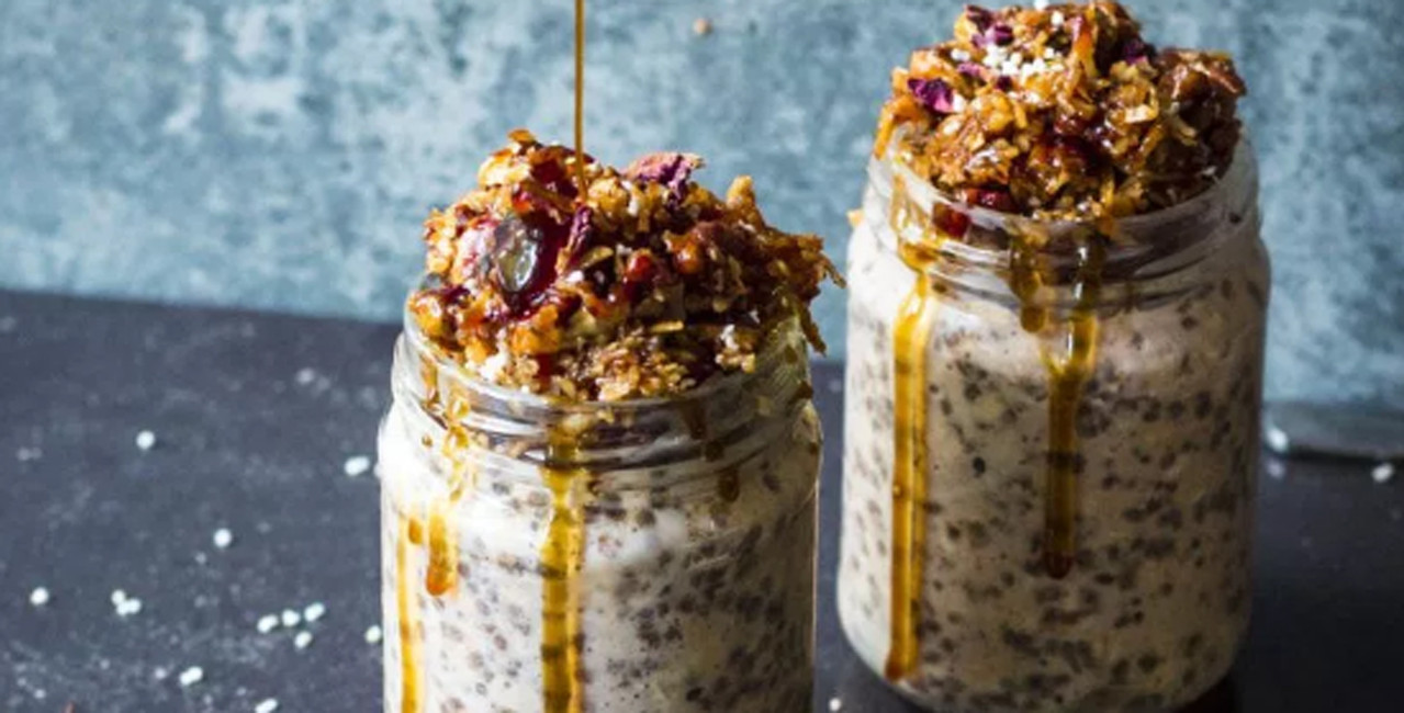 Gingerbread Coconut Overnight Oats