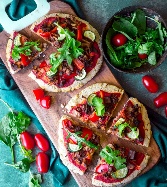 Chinese Barbeque Jackfruit Pizza with Brown Rice Base