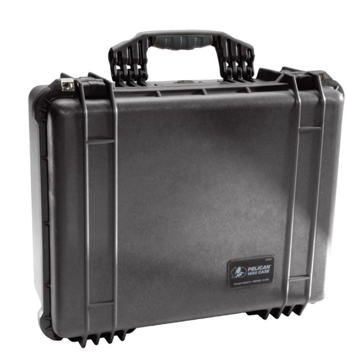 なまらむ　PELICAN 1550 ミディアムケース PC特別仕様 Pelican 1550 Medium Case with Foam