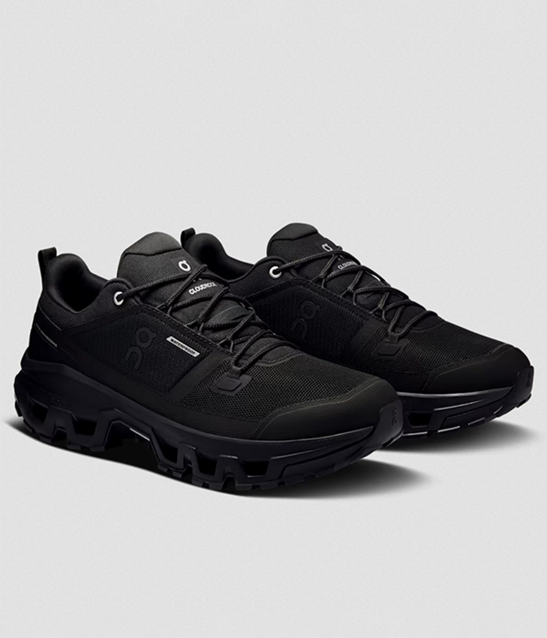 【関税込み】On ブラック Cloudrock Low WP スニーカー Shop Mens Cloudrock Low WP in Black | Black - Black | Black