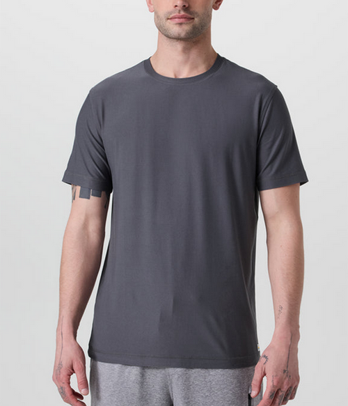 VUORI Mens Strato Tech Tee VUORI Mens Strato Tech Tee
