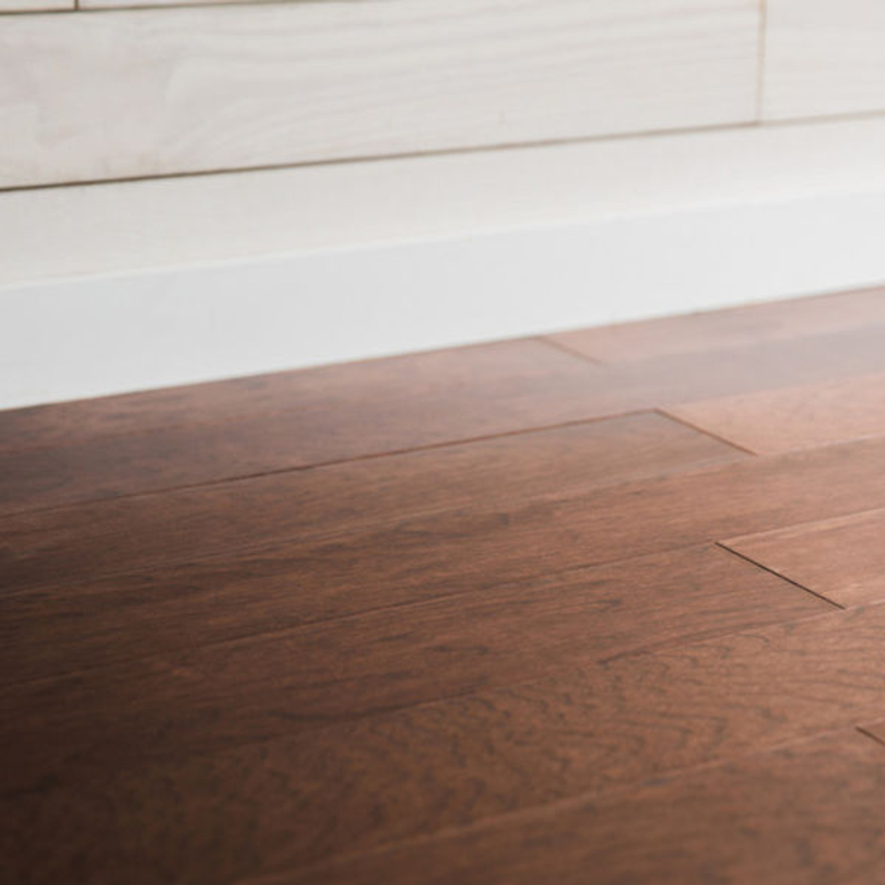 Style Selections 5" Molasses Hickory Engineered Hardwood Flooring(24.5-sq ft)NEW