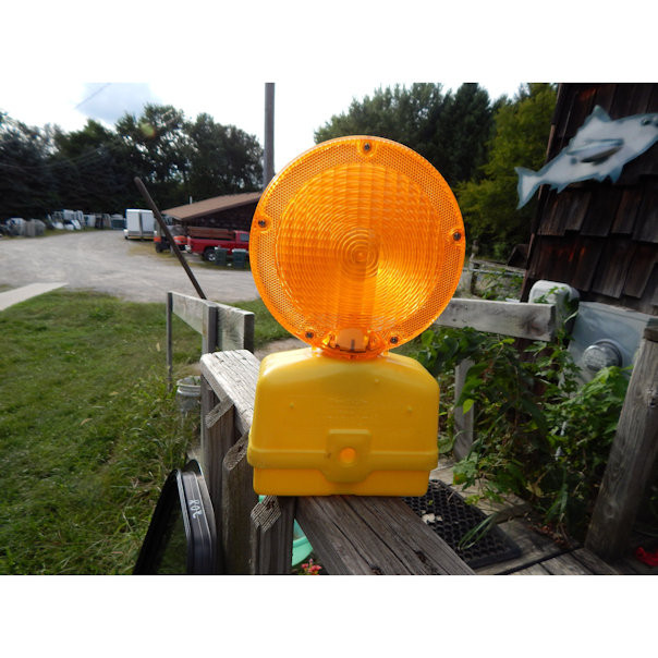 Paralta 6V LED Barricade Light 7" (Jackson Safety) Pack of 10