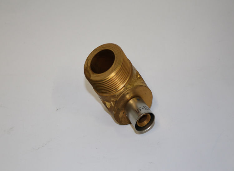 Uponor D4153263 MultiPress Manifold R32 x 5/8 in Elbow Adapter, Case of 10