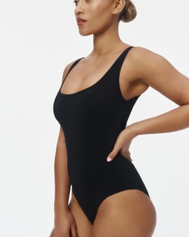 Basics round neck underwire tank