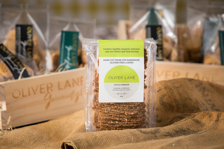 Oliver Lane Apple & Cinnamon Crackers 120g