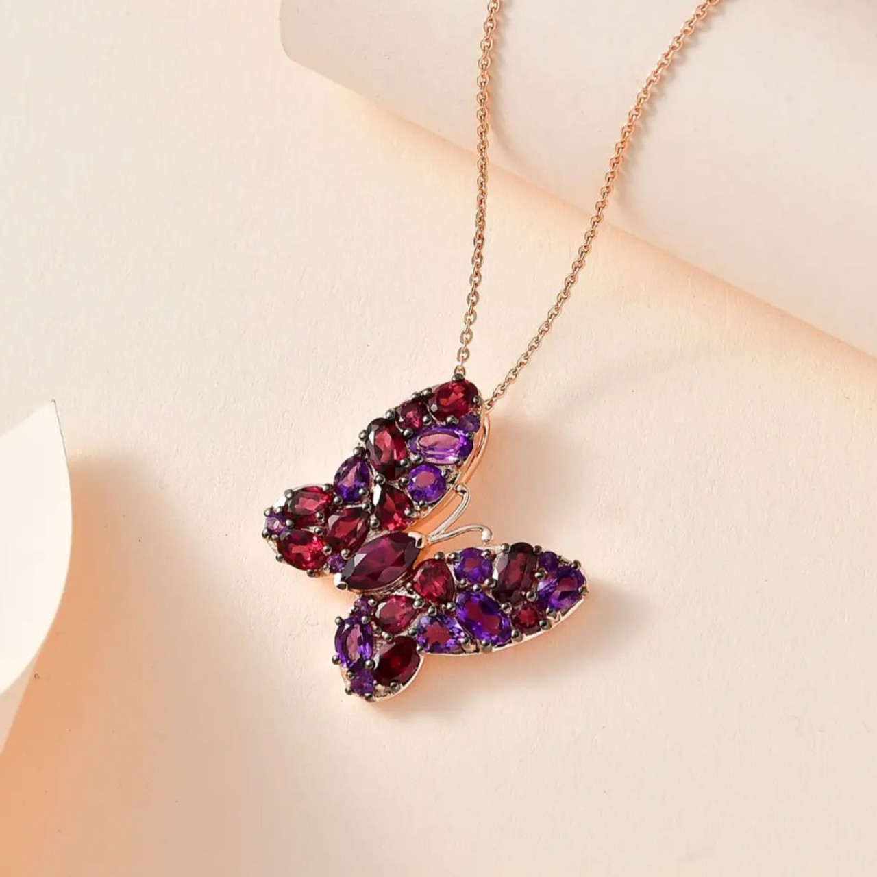 Amethyst Necklace in 10K Yellow Gold – Ann-Louise Jewellers