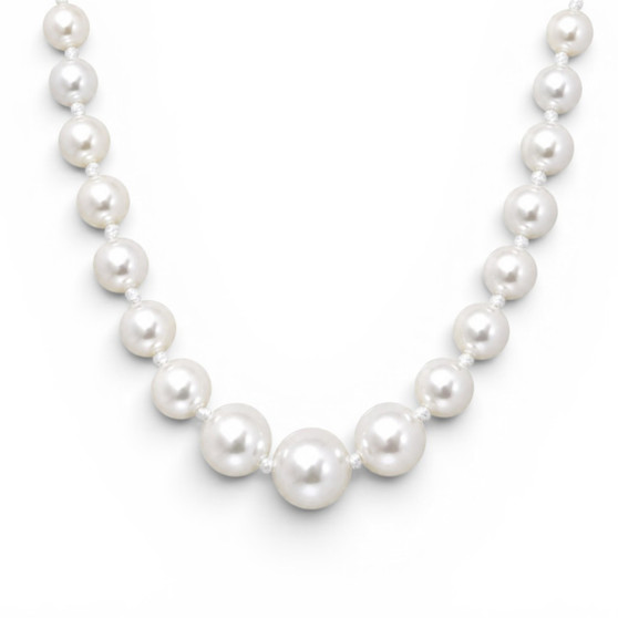 close up of white south sea pearl graduated 7-12mm with 950 platinum clasp 18"