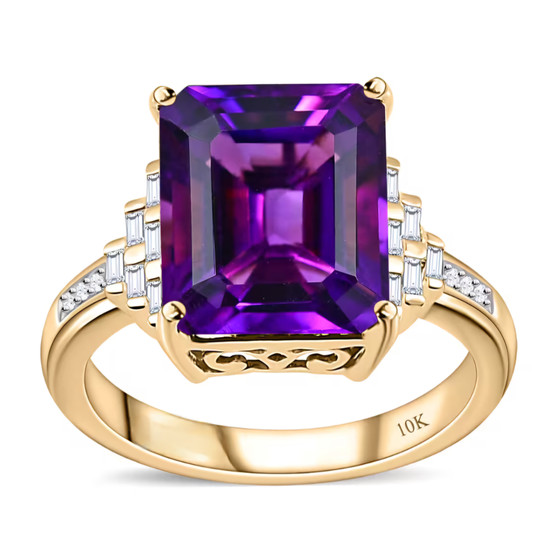 emerald cut amethyst and baguette and round diamond ring in 10k yellow gold