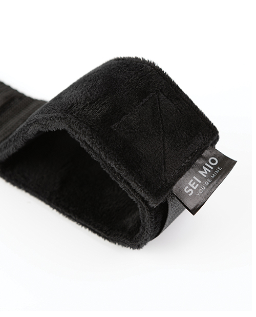 Sei Mio Spread the Love Ankle Spreader Bar With Wrist Cuffs - Black
