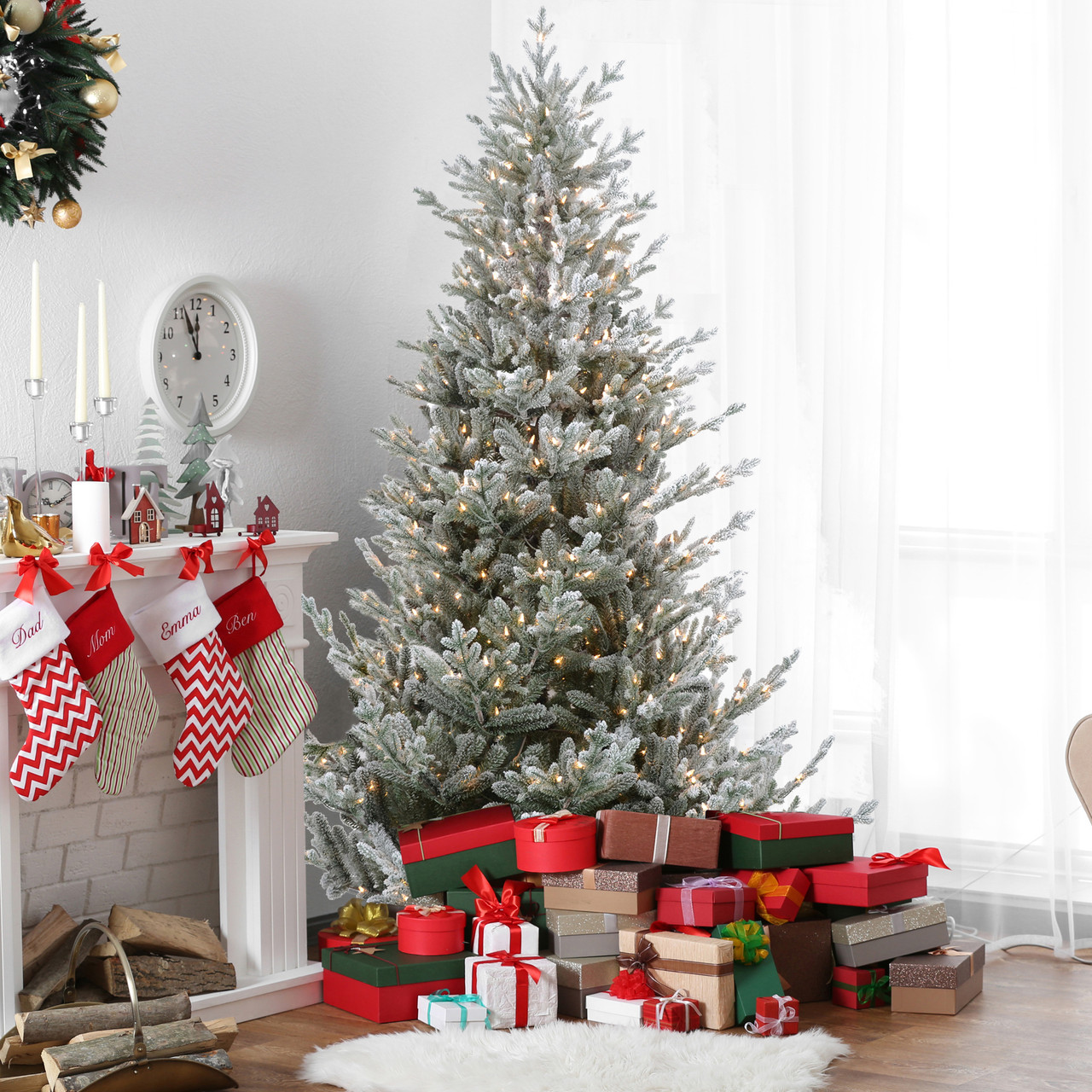 5 Facts About Flocked Christmas Trees - Christmas Central