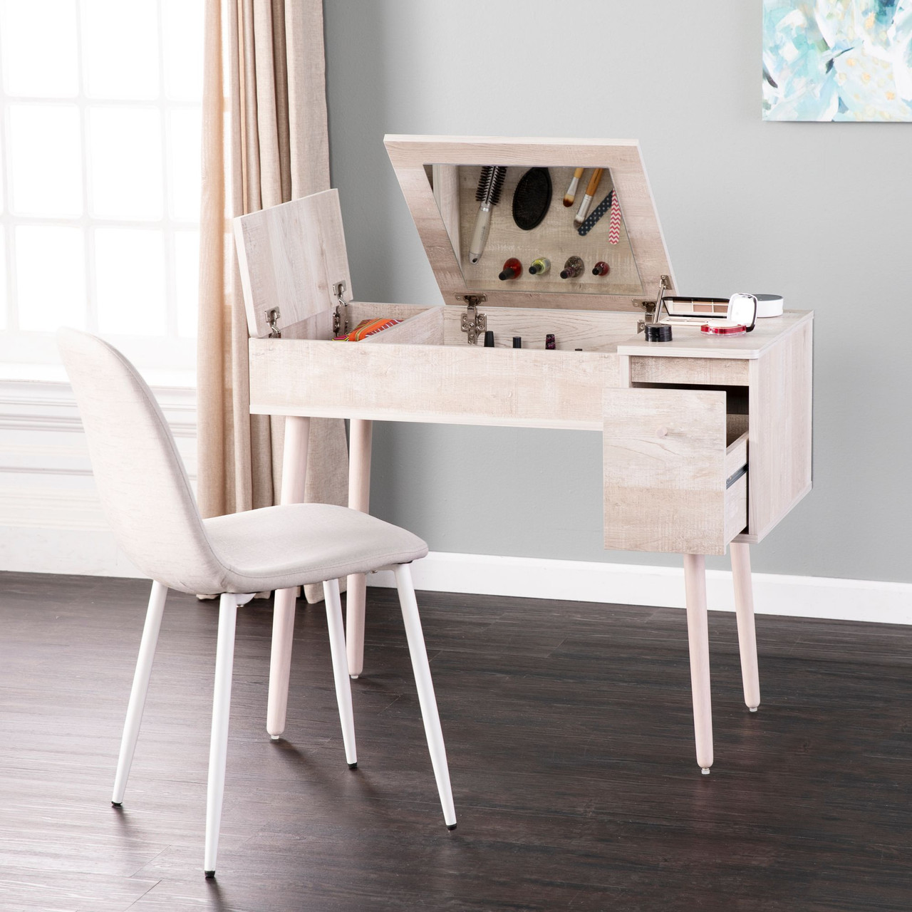 Southern Enterprises Vanity Table