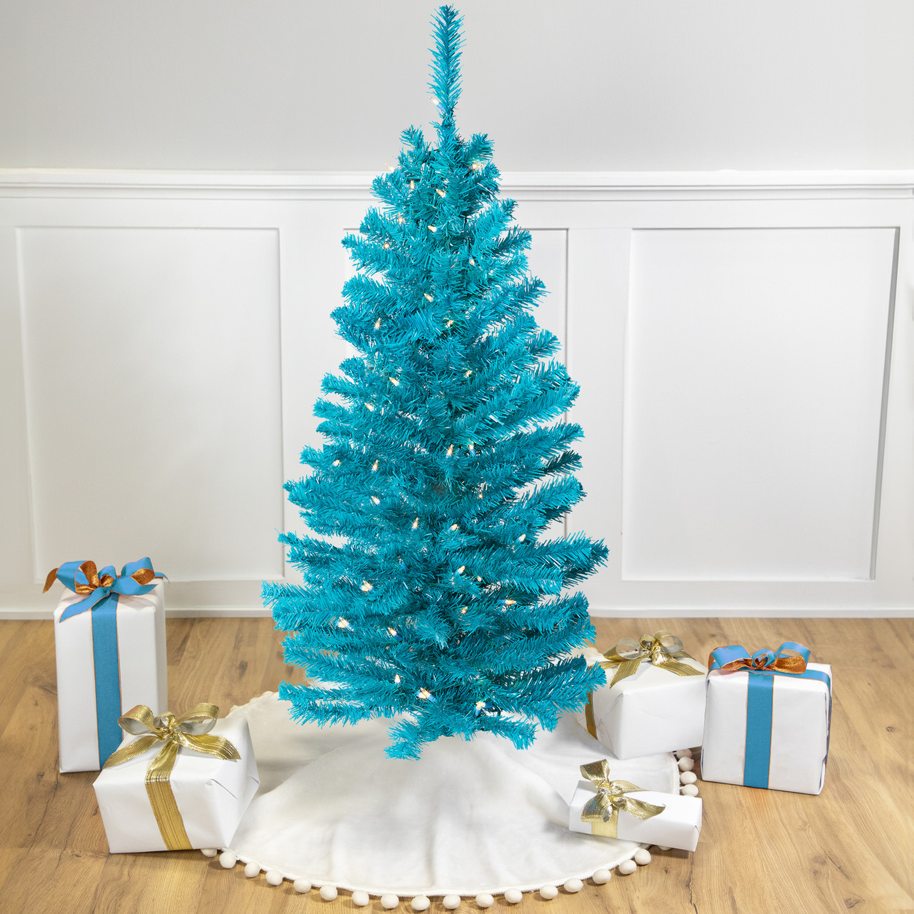 Christmas Trees With Clear Lightsnull