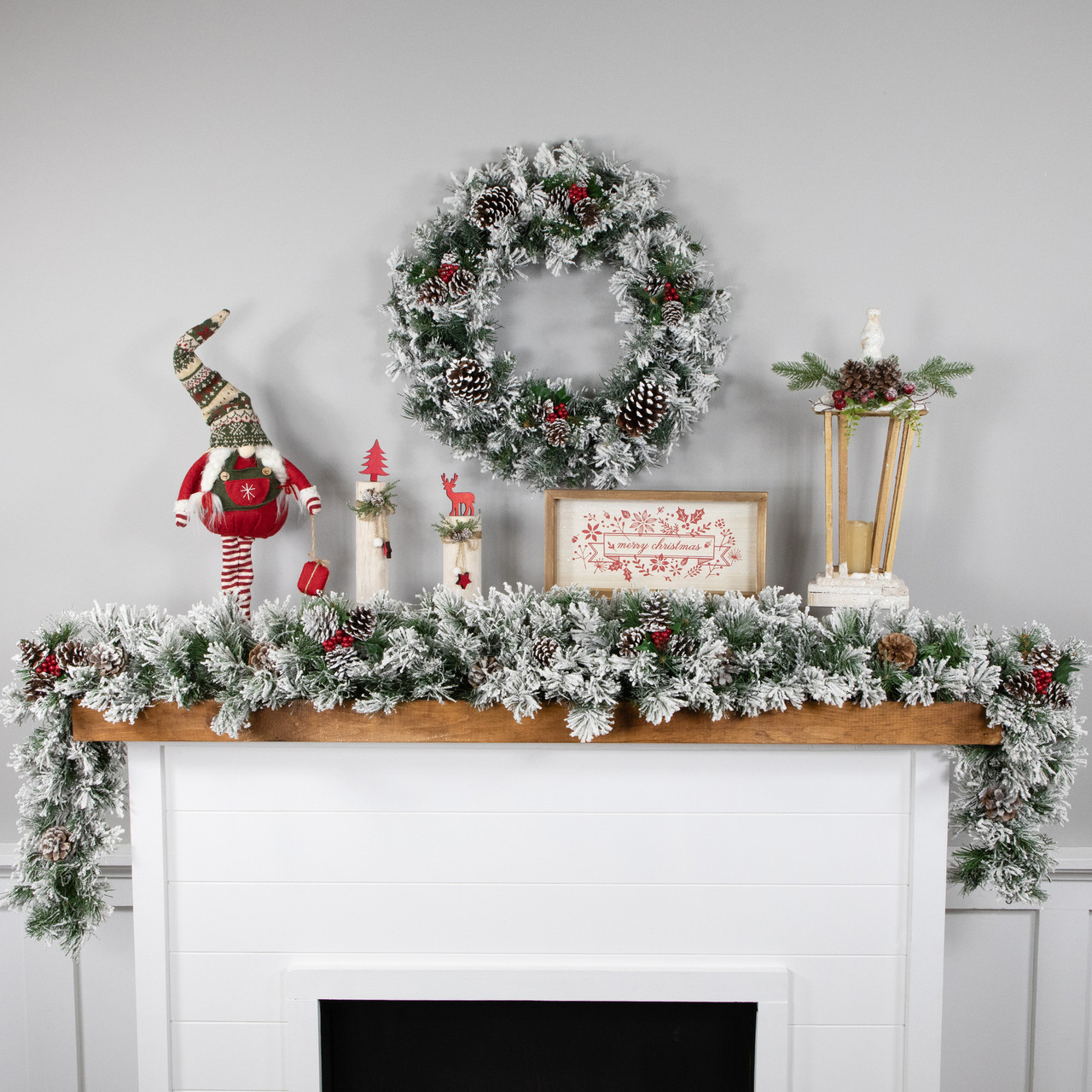 Heavily Flocked Pine Artificial Christmas Wreath, 24-Inch, Unlit ...