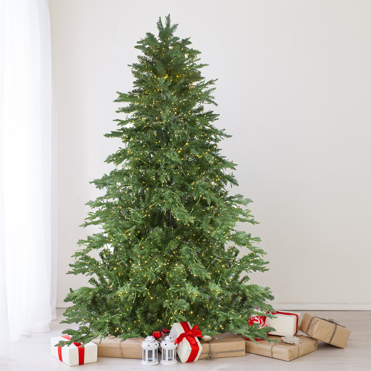 Real Touch™️ Pre-Lit Medium Mountain Blanc Fir Artificial
