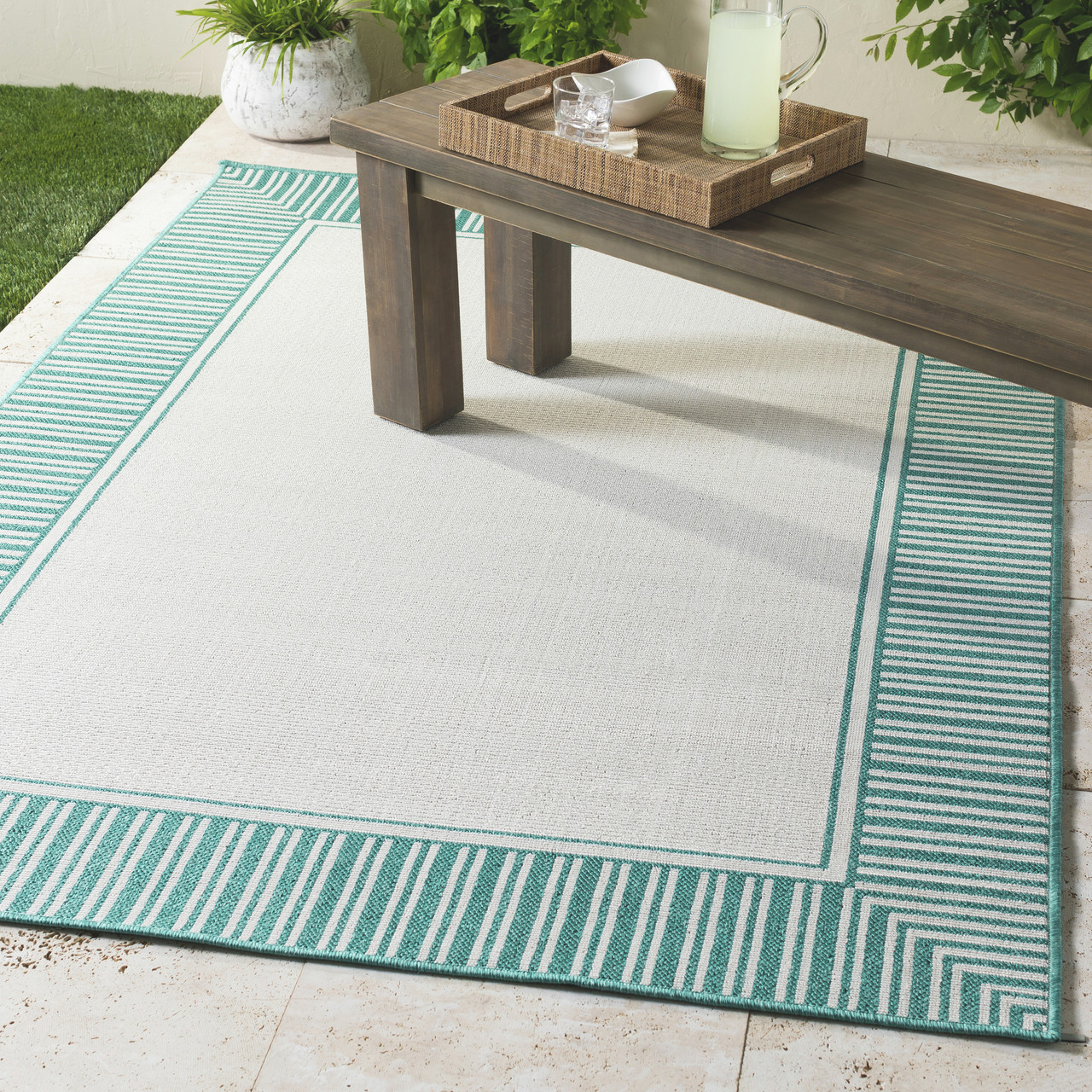 Tiwari Home 5' x 7.5' Contemporary Beige and Pastel Gray Hand Woven Area  Throw Rug