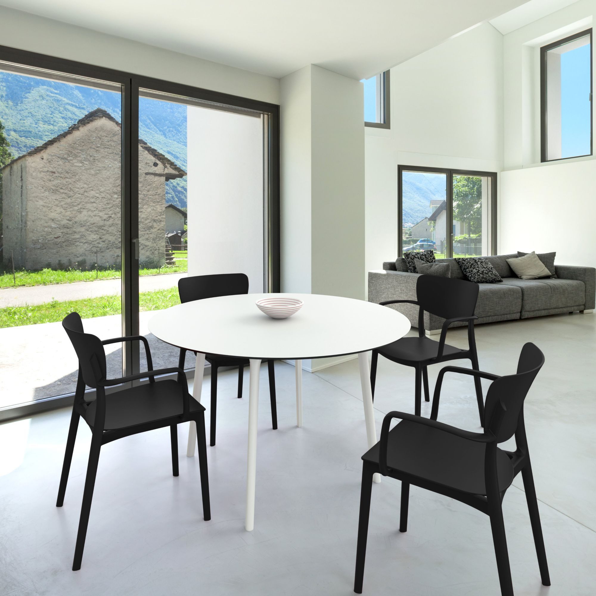 5-Piece Black & White Round Dining Set 47.5" | Christmas Central