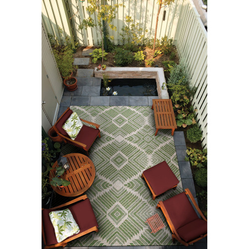 2.25' x 7.75' Geometric Diamond Indoor Outdoor Area Throw Rug Runner - Green - IMAGE 1
