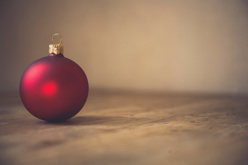 Decorate Your Home With Christmas Ornaments
