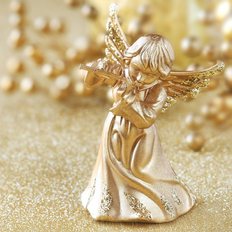 Heavenly Christmas Decor: Invite an Angel Home for the Holidays