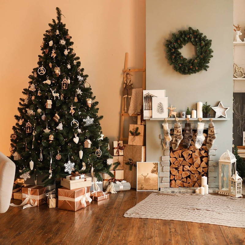 Why Smart Shoppers Buy for Christmas in August