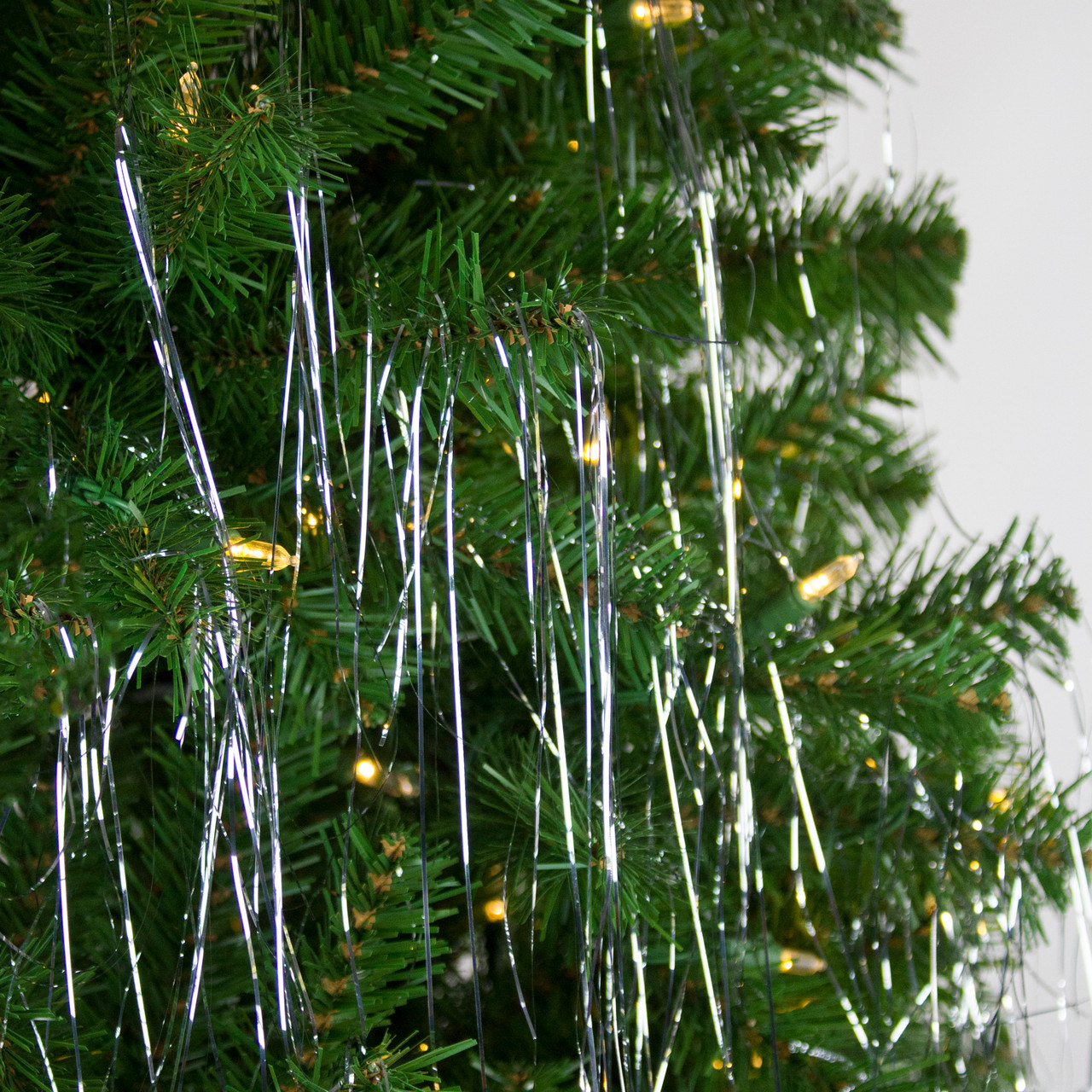 1000 count silver tinsel icicle strands