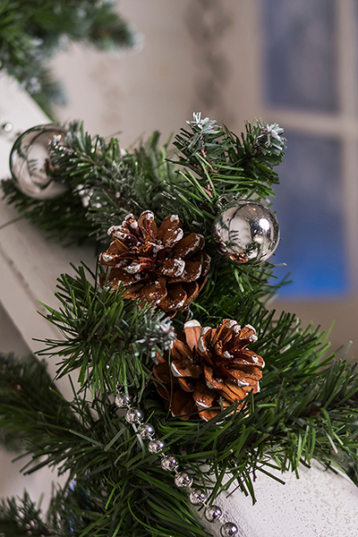 A Comprehensive Guide to Christmas Garland