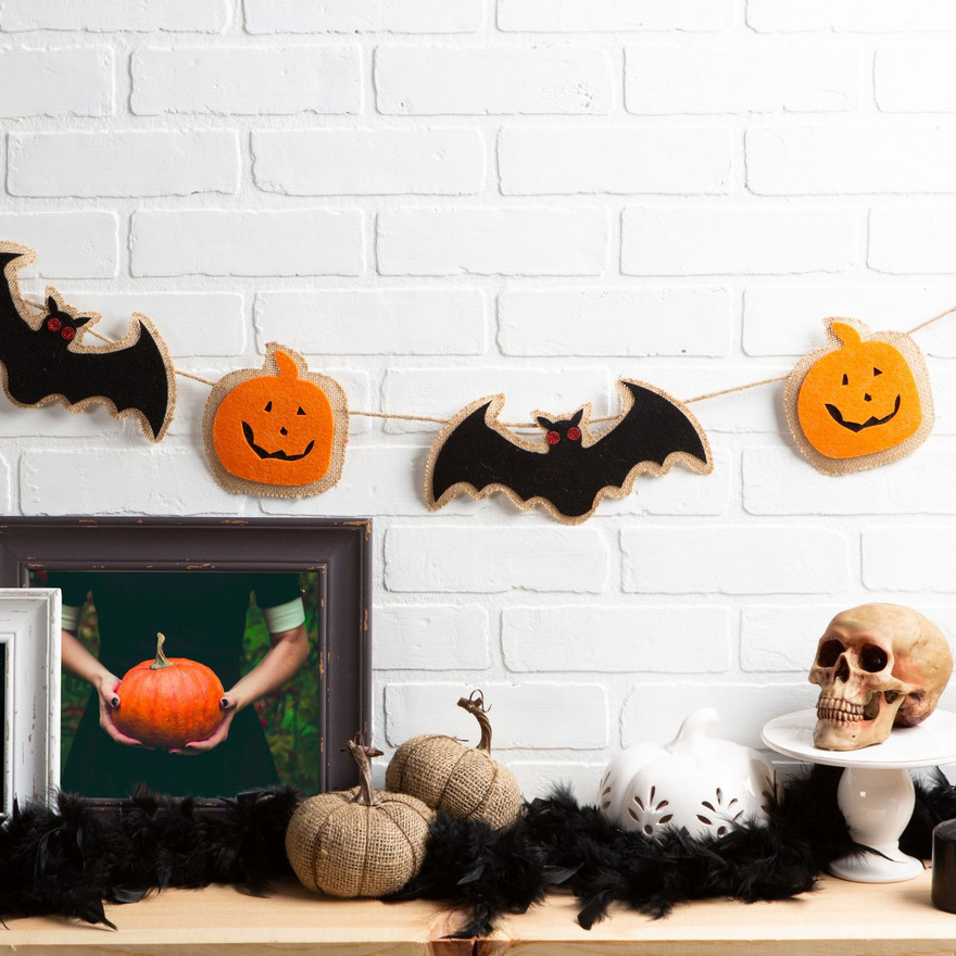 72 inch black bat and orange pumpkin garland