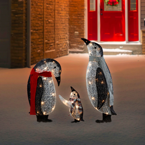 3D Lighted Winter Penguin Family Outdoor Christmas Yard Decoration