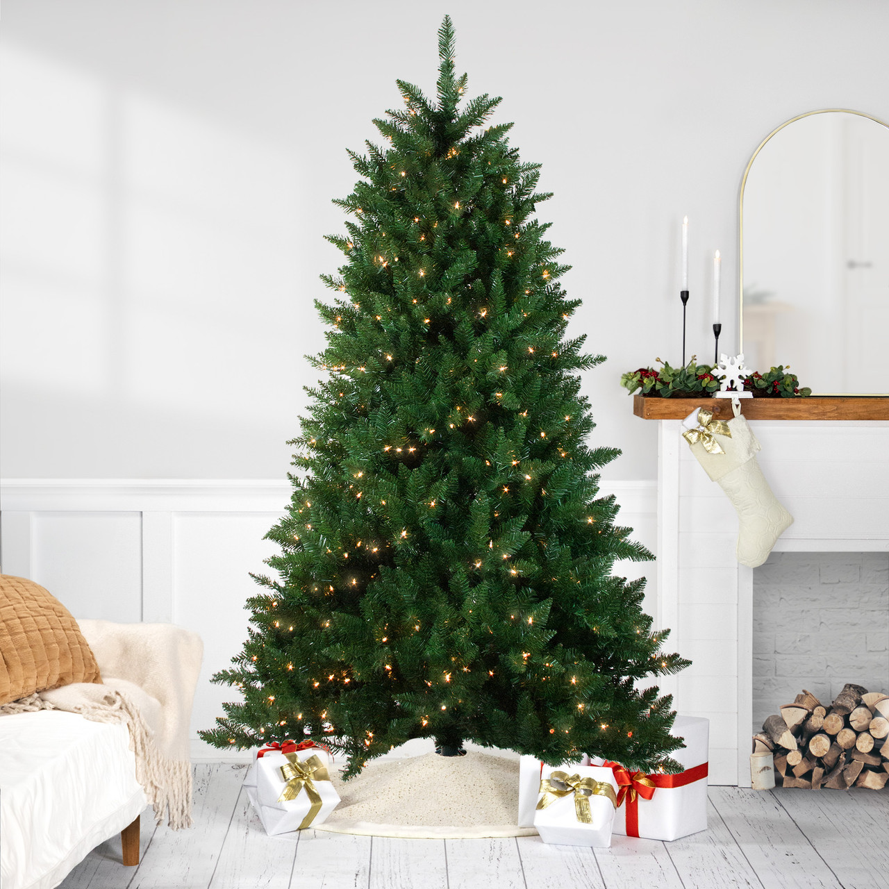 7.5' Pre-Lit Medium Montana Pine Artificial Christmas Tree - Clear Lights