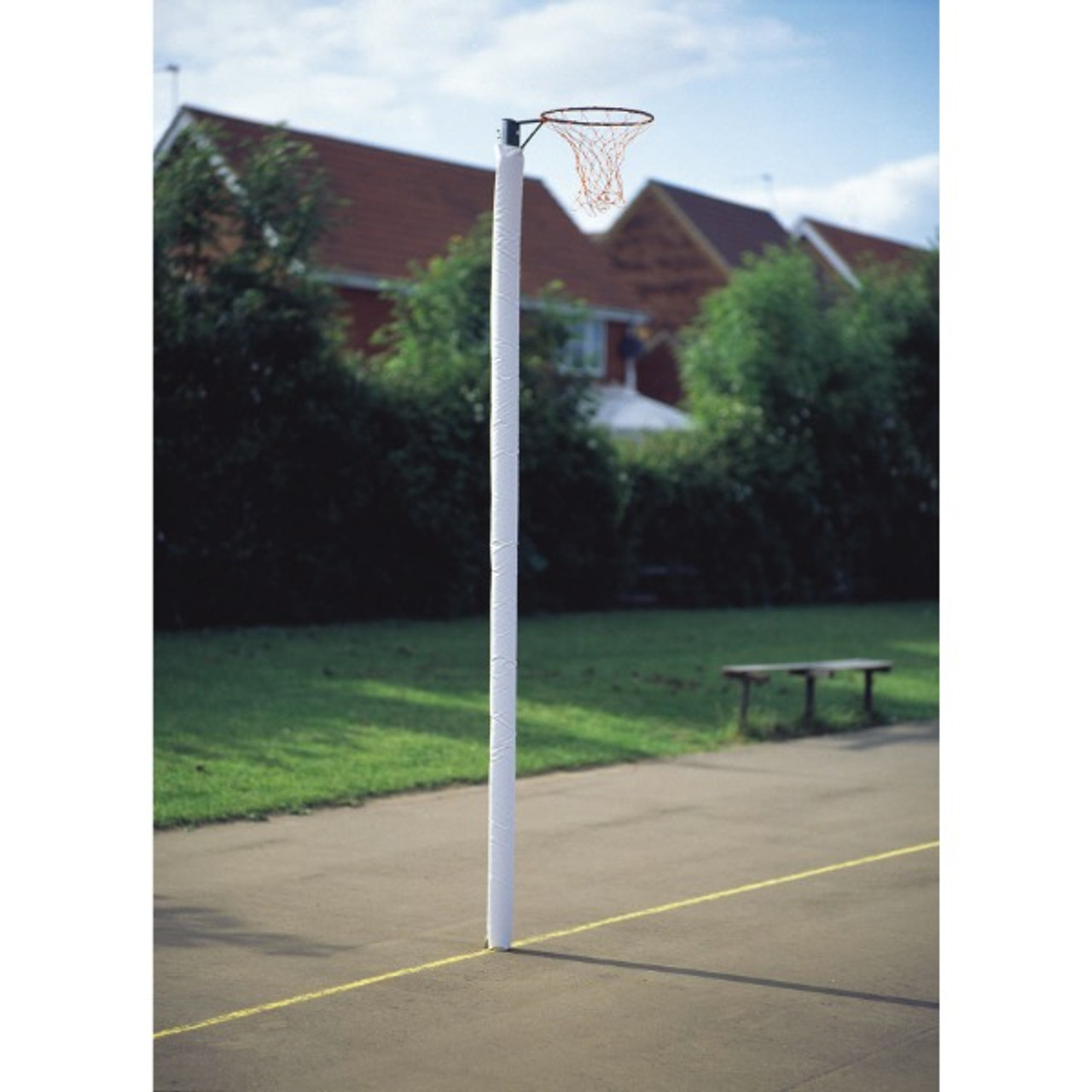 Netball hoop ring sky hi-res stock photography and images - Alamy