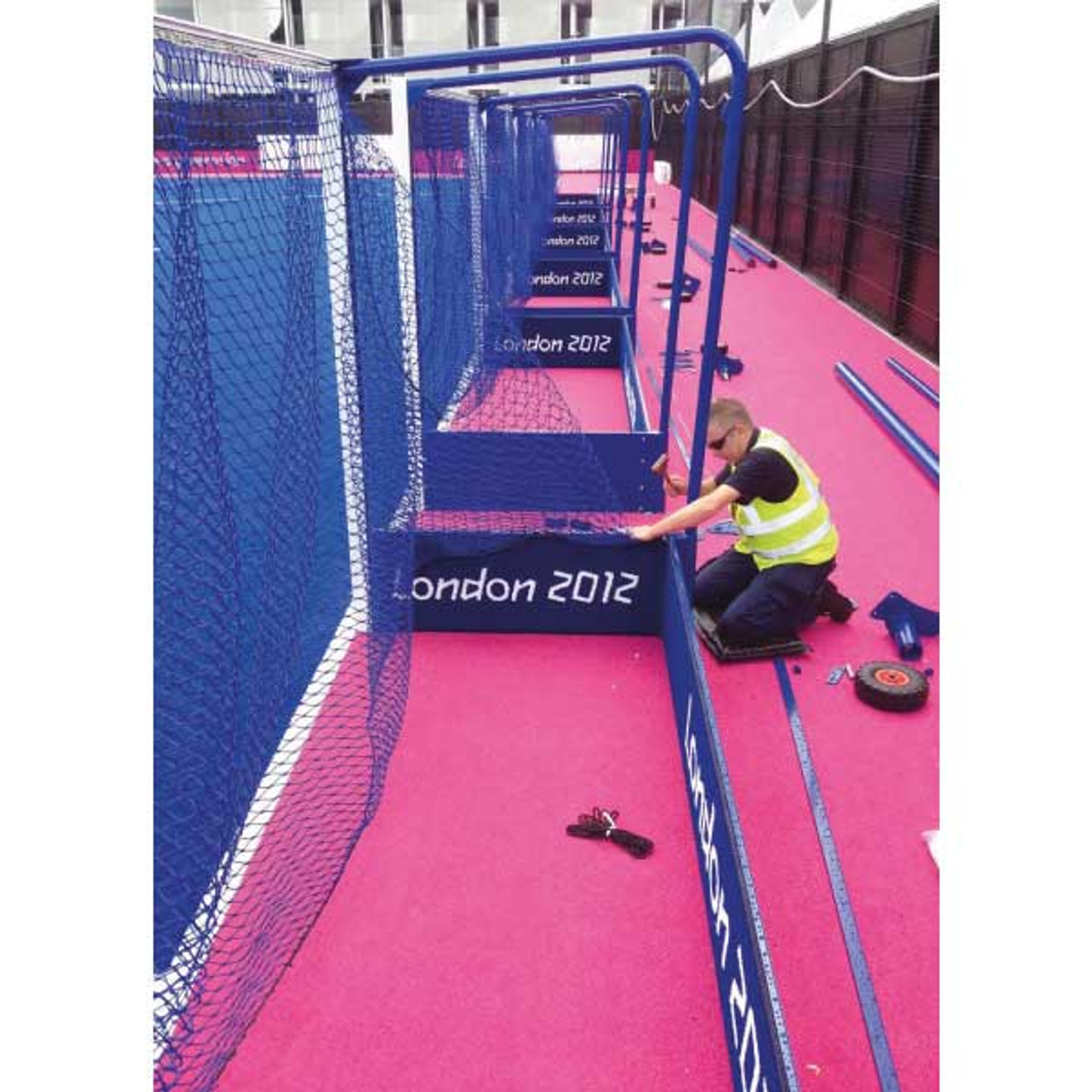 Integral Weighted Hockey Goal Turfix