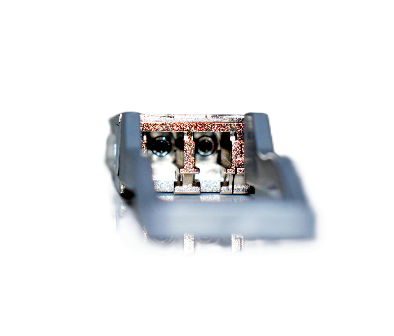 QSFP28 100G ZR4 optical transceiver, single-mode, LAN-WDM 4 aggregate 25G channels, 80Km, QSFP-10080-ZR4 - duplex LC connectors view