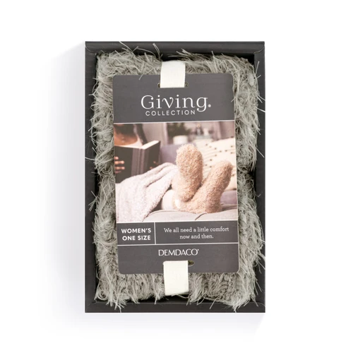 Giving Collection Light Gray Cozy Giving Socks Set slide 