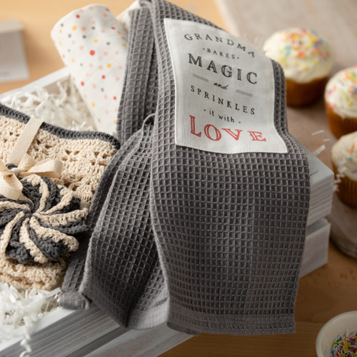 Grandma Bakes Magic Boa slide 