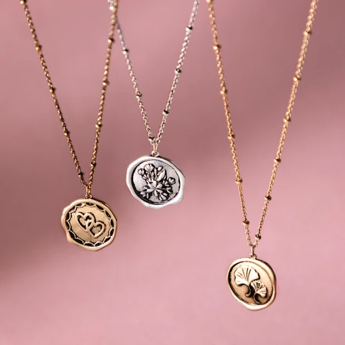Dear You Necklace - Mom slide 