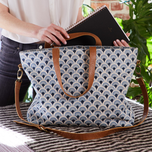 JOYN Tote Bag - Blue Scallop slide 