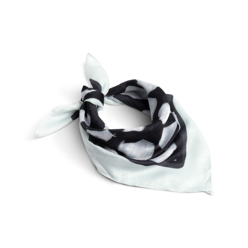 Artlifting Neckerchief Off White & Black slide 