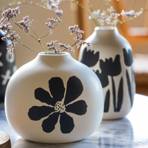 Bold Floral Bud Vase slide 