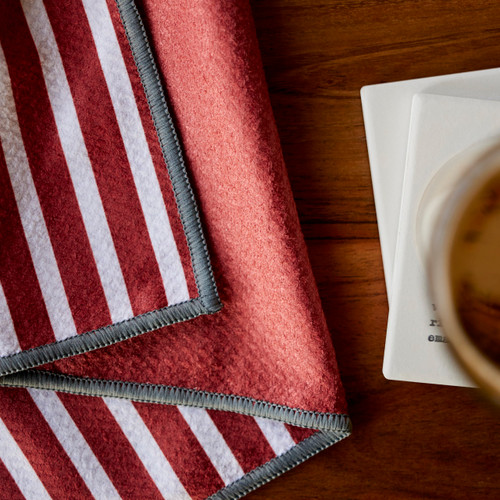 Red Stripe Absorbent Men's Towel slide 