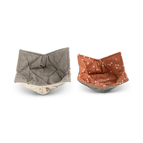 Hot Stuff Bowl Pot Holder - Set of 2 slide 