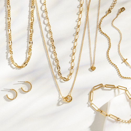 Gold Interlocking Necklace 16in slide