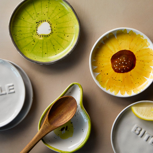 Kiwi Shaped Ceramic Plate - 5in slide 