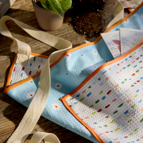 Micro Daisy Absorbent Half Apron - 27x20n slide 