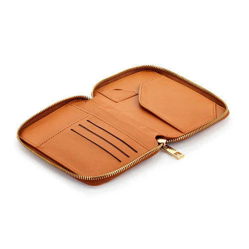 Saddle Passport RFID Wallet - 4x6in slide 