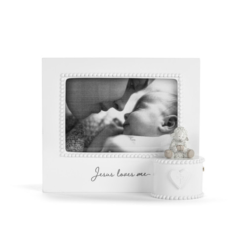 Jesus Loves Me Cream Lamb Musical Frame - 8x7in slide 
