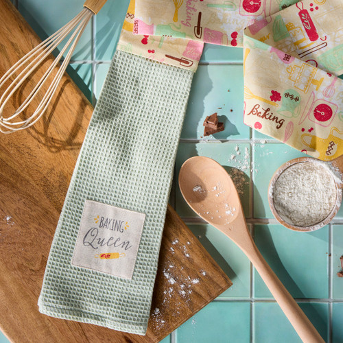 Baking Queen Kitchen Boa - 4x69in slide 