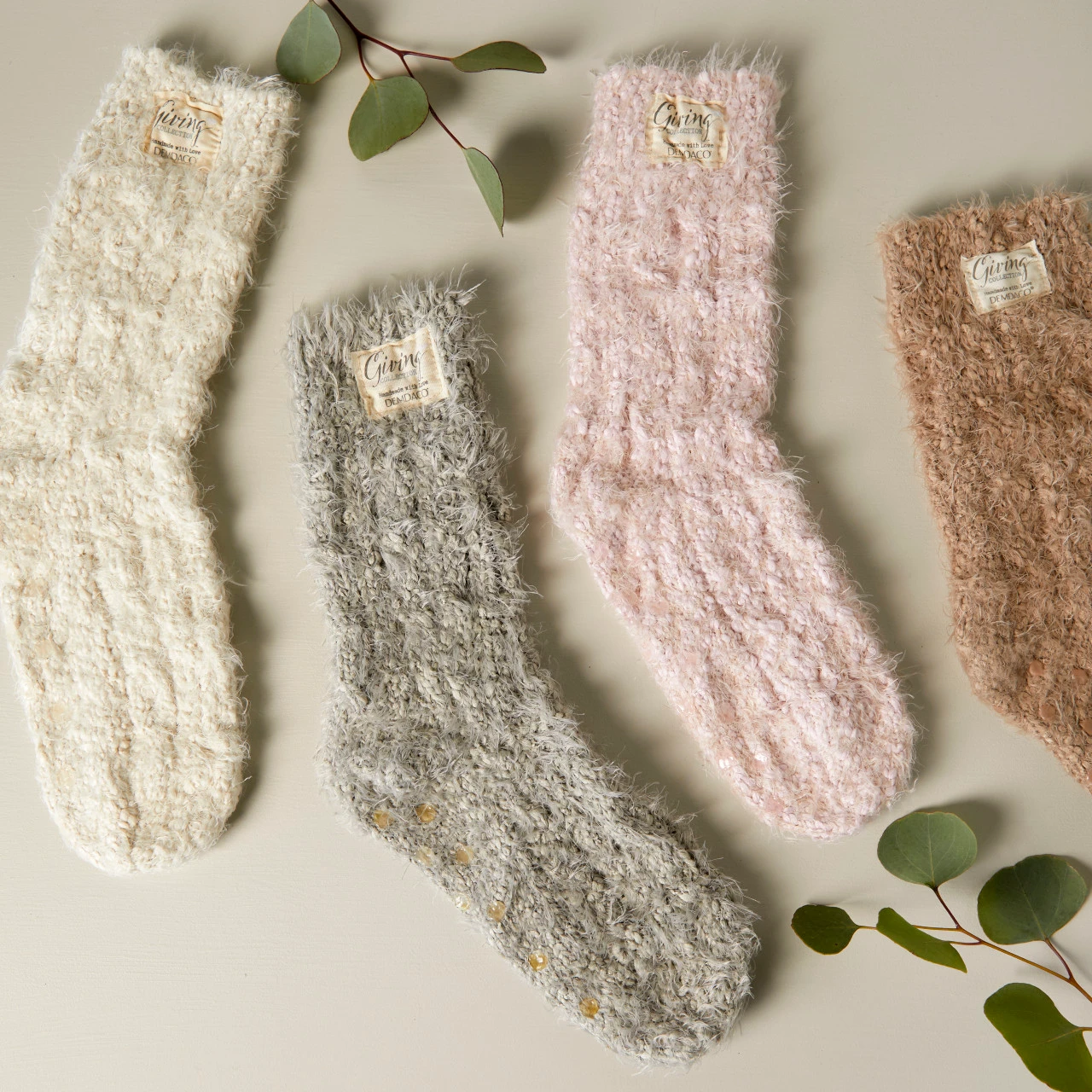 Giving Collection Soft Pink Cozy Giving Socks Set thumbnail