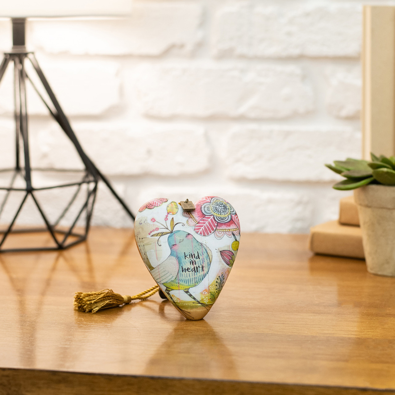 Kind in Heart Art Heart Sculpture thumbnail